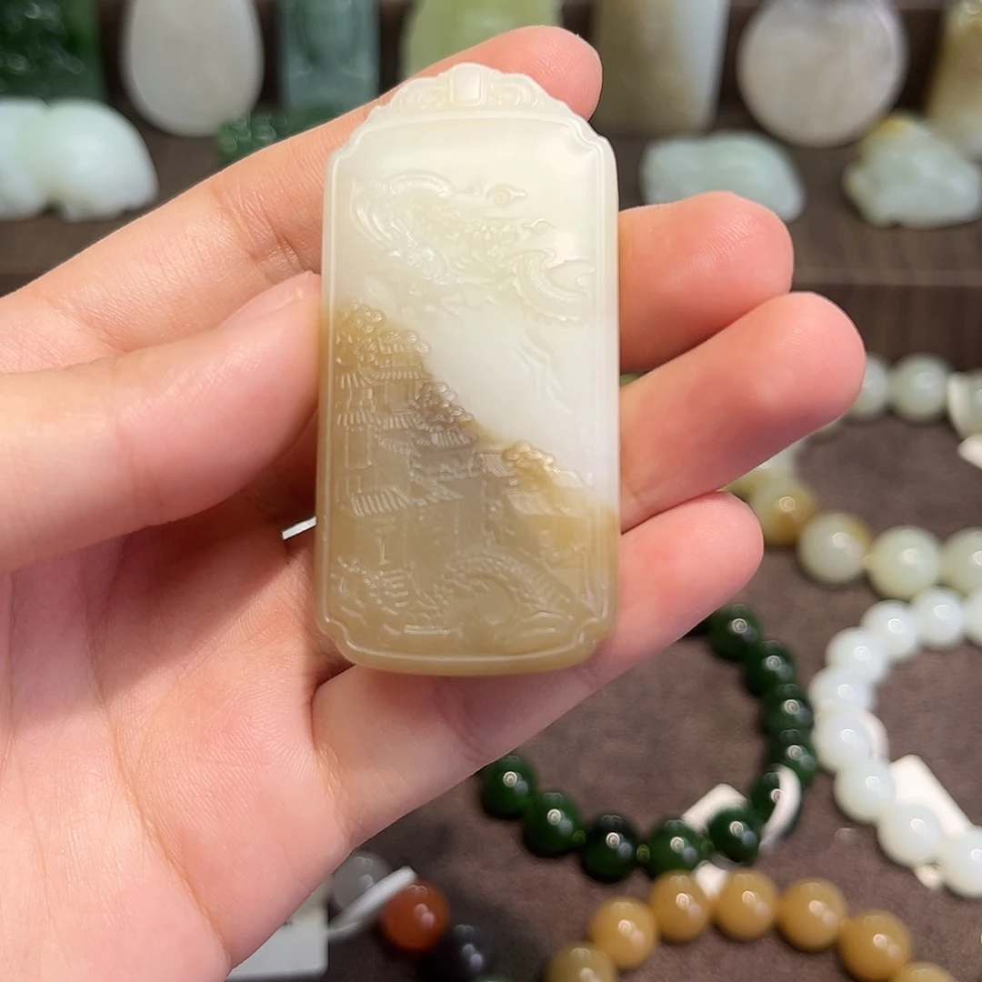 和田玉（糖玉）未镶嵌颈饰