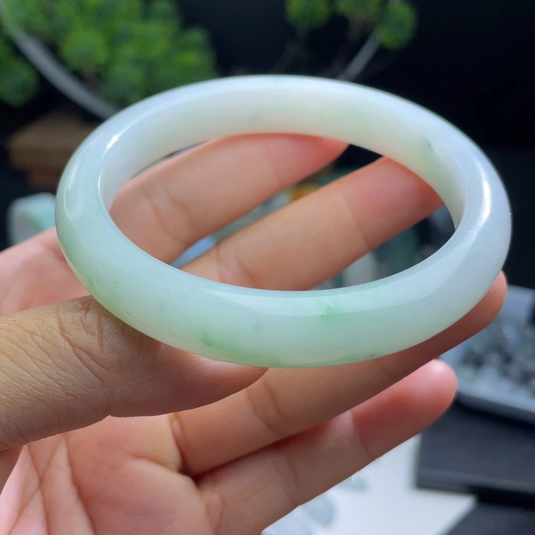 未镶嵌不退不换定制翡翠