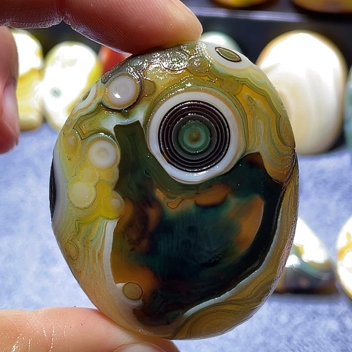 未镶嵌玛瑙/玉髓珠宝奇石