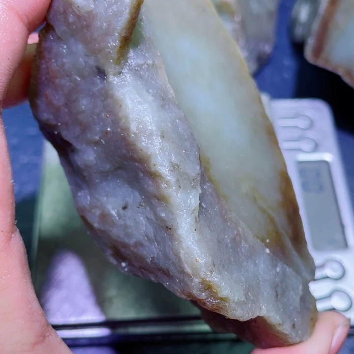 和田玉（糖玉）未镶嵌珠宝半成品