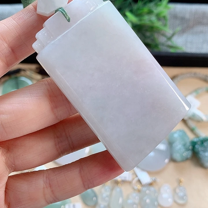 颈饰未镶嵌翡翠无事牌