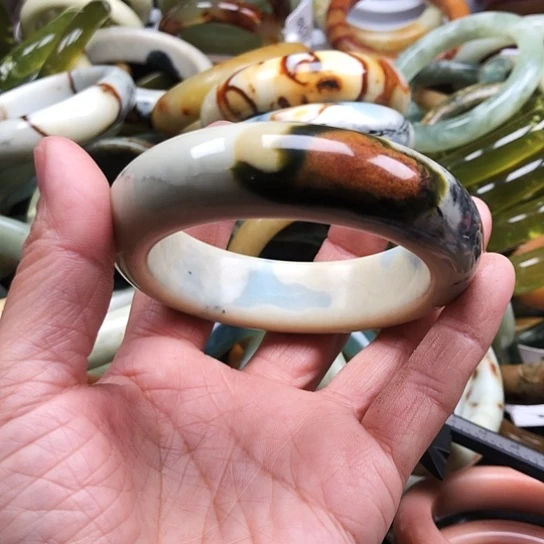 蛇纹石玉手镯未镶嵌?***?