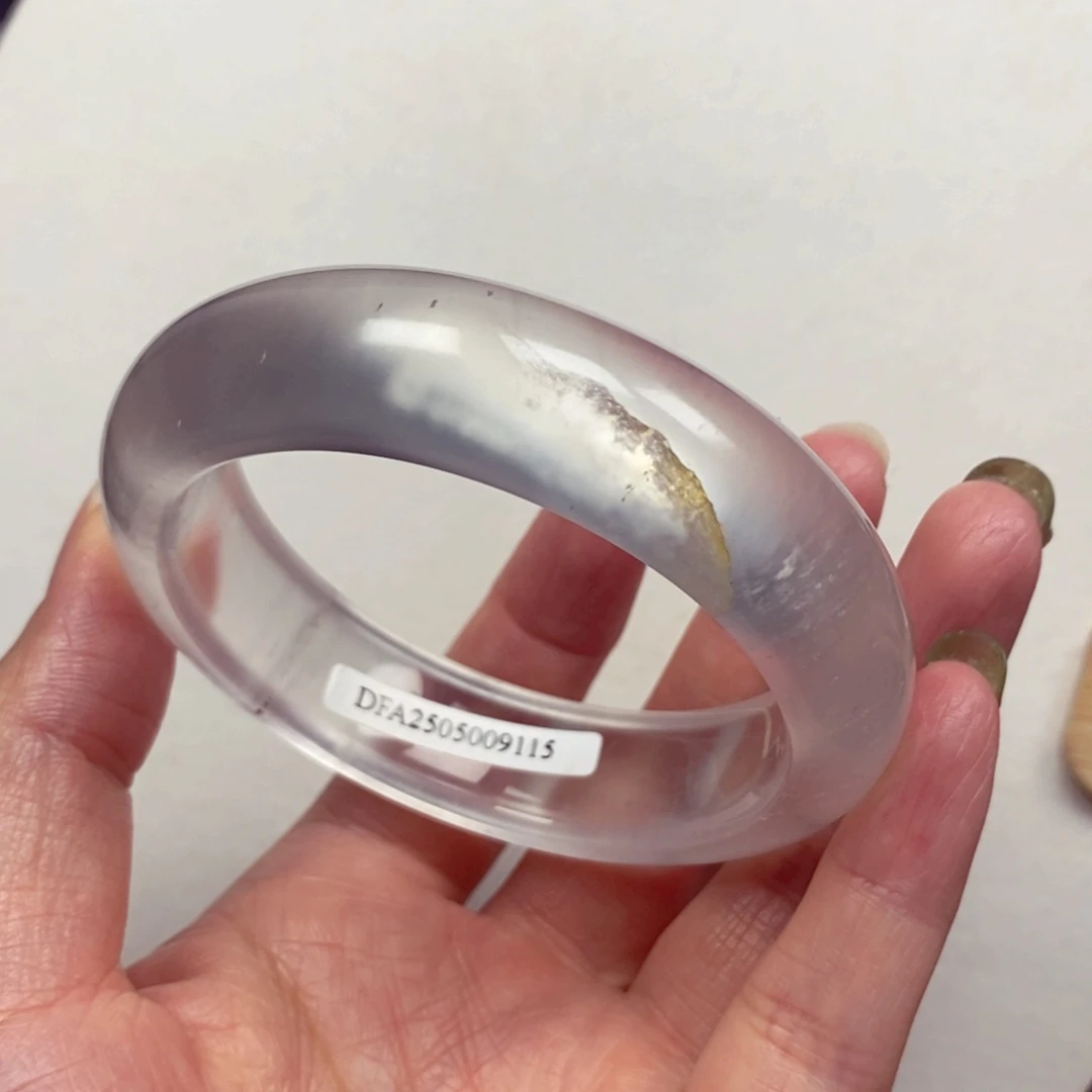 石英质玉手镯未镶嵌55-56微瑕