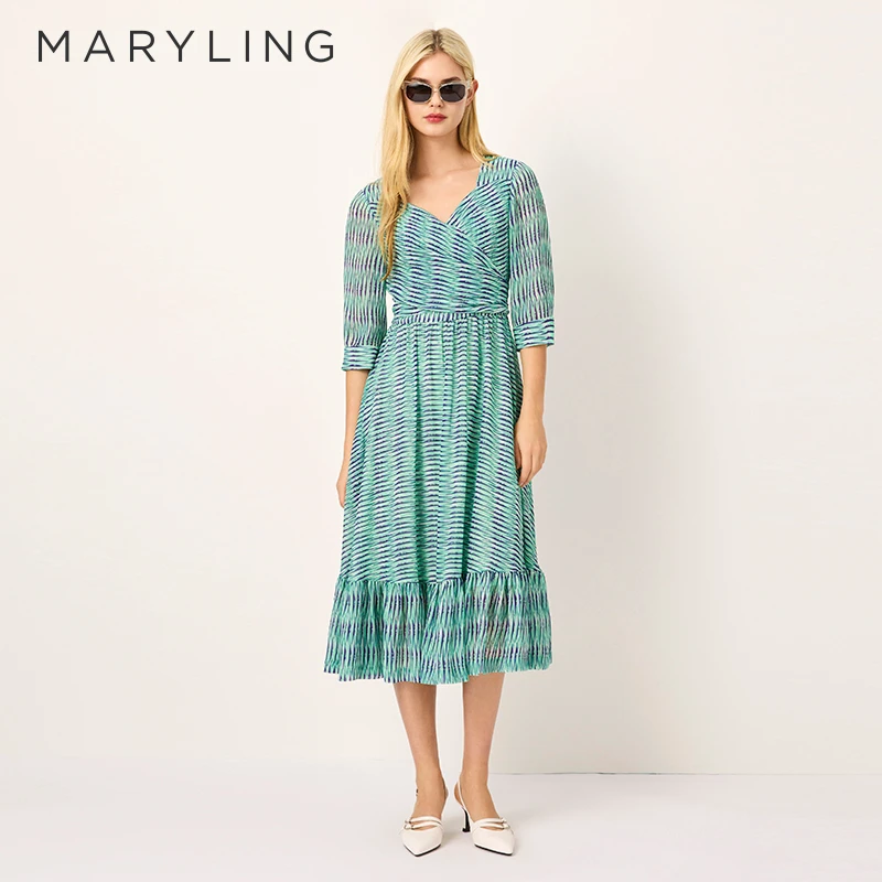 MARYLING玛俪琳2025夏季新品浪漫印花V领飘逸感连衣裙A1FCW63030