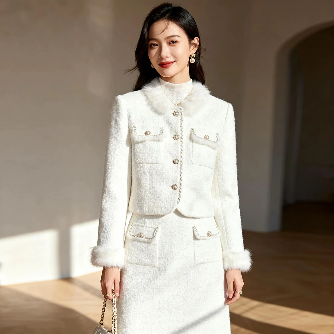 精致秋冬小香风外套皮毛一体轻奢宽松通勤女士外套女款