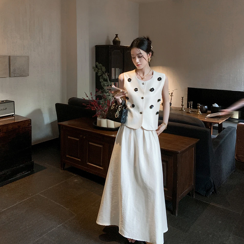 缤菓binguo 立体花卉 白色坎肩背心高腰半身裙两件套女2025夏新款