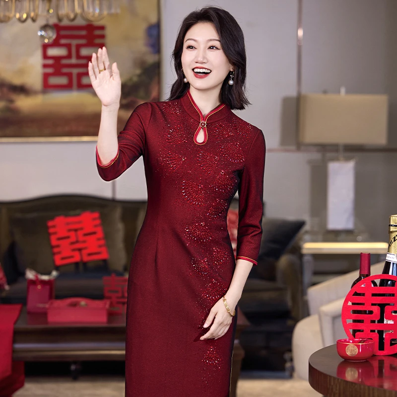2025秋冬款中式宴会礼服敬酒喜妈妈奢华气质可日常中长款显气质