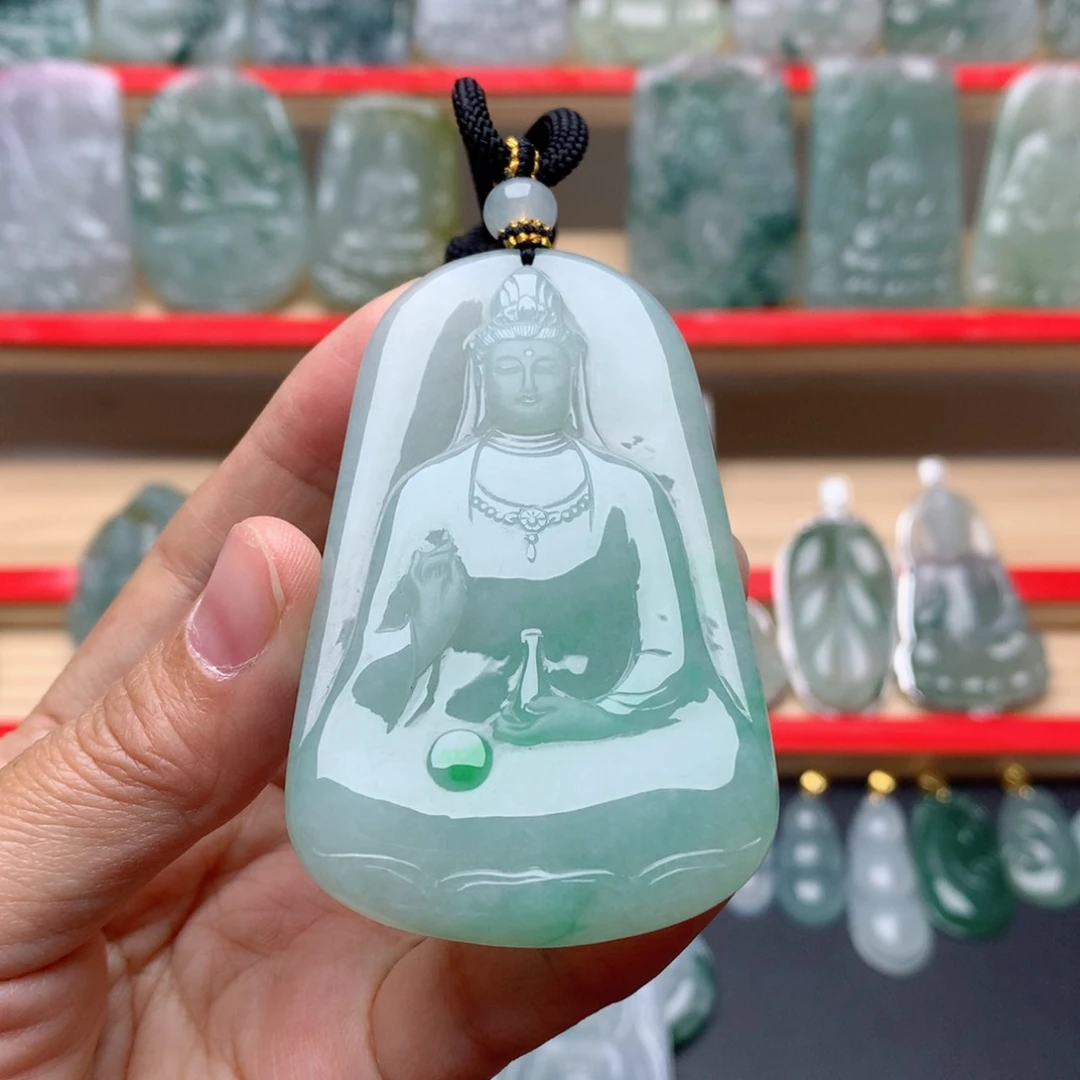 翡翠颈饰未镶嵌一****乐素衣