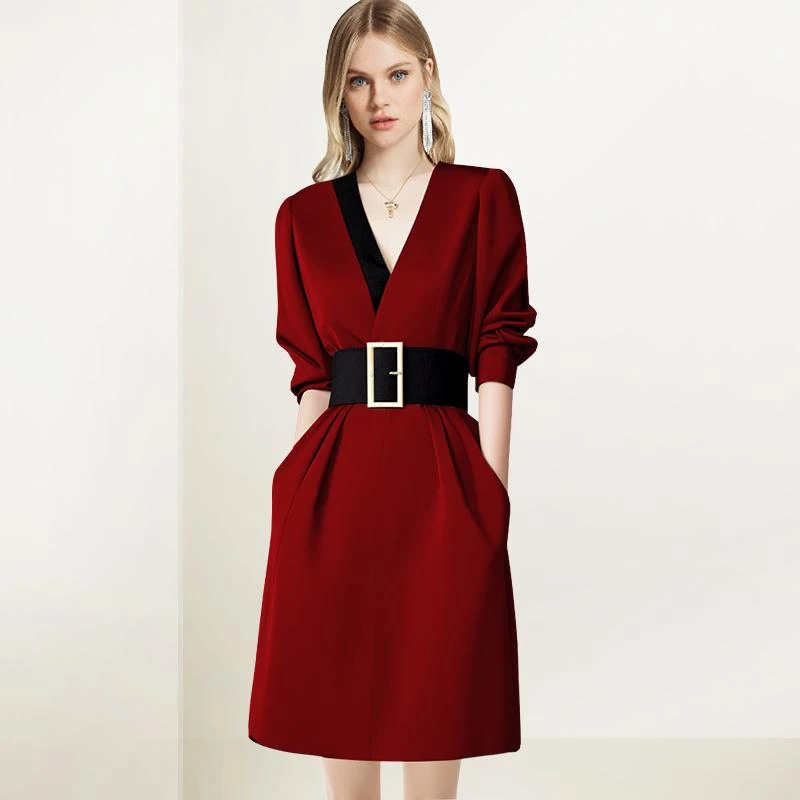 法式收腰V领红色连衣裙女2025年春装新款气质高端轻奢撞色直筒裙