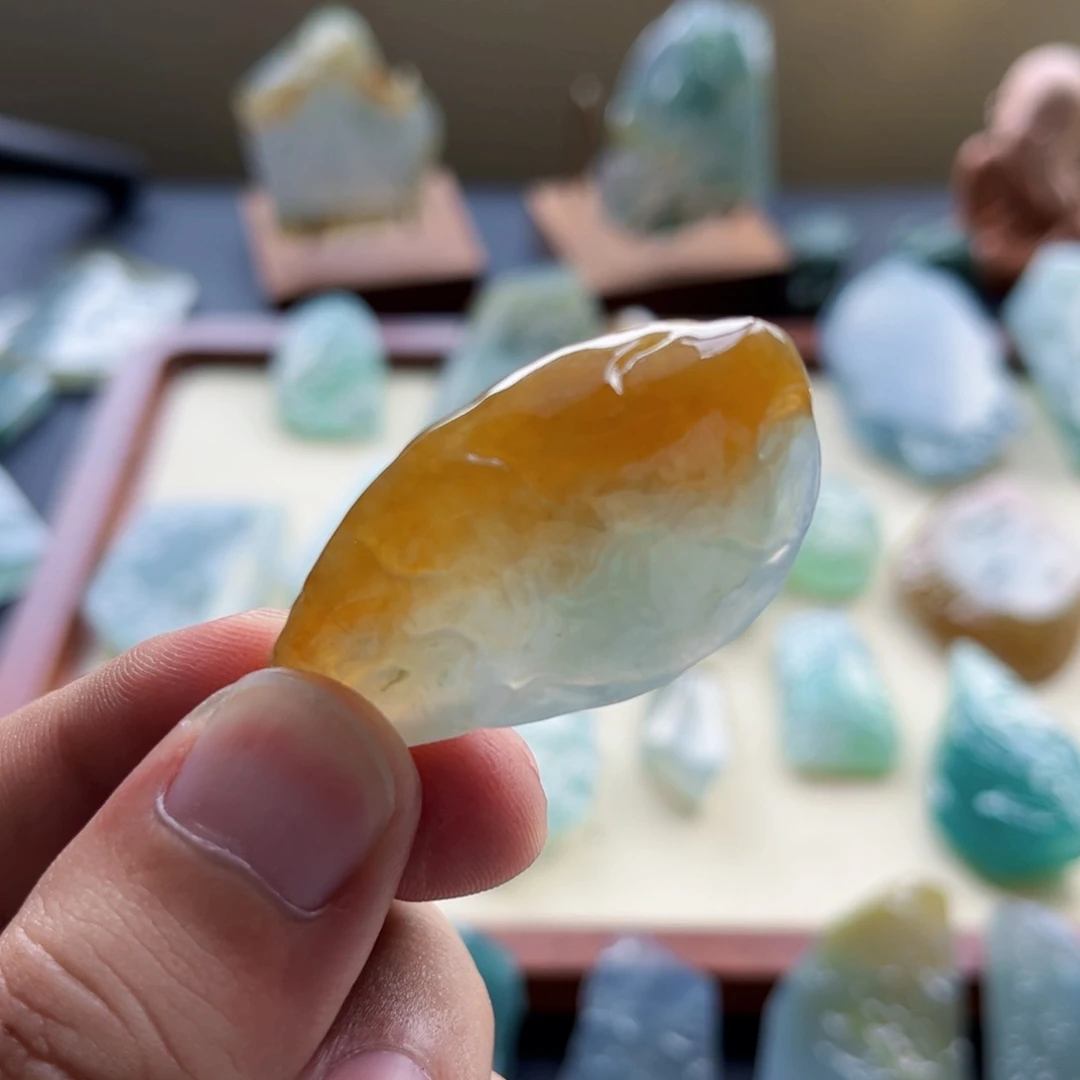 定制翡翠未镶嵌翡翠