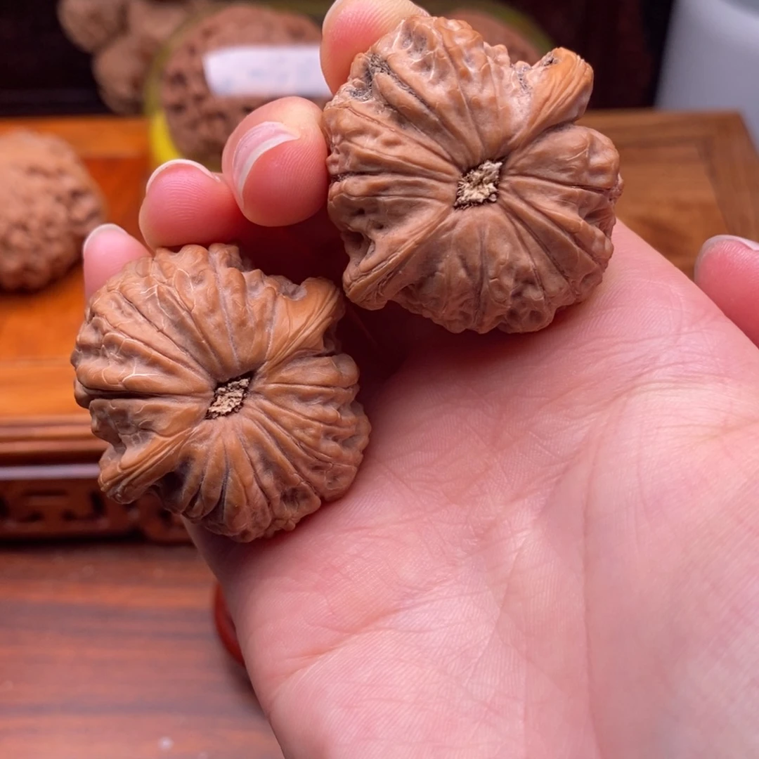 吊坠文玩核桃血麒麟