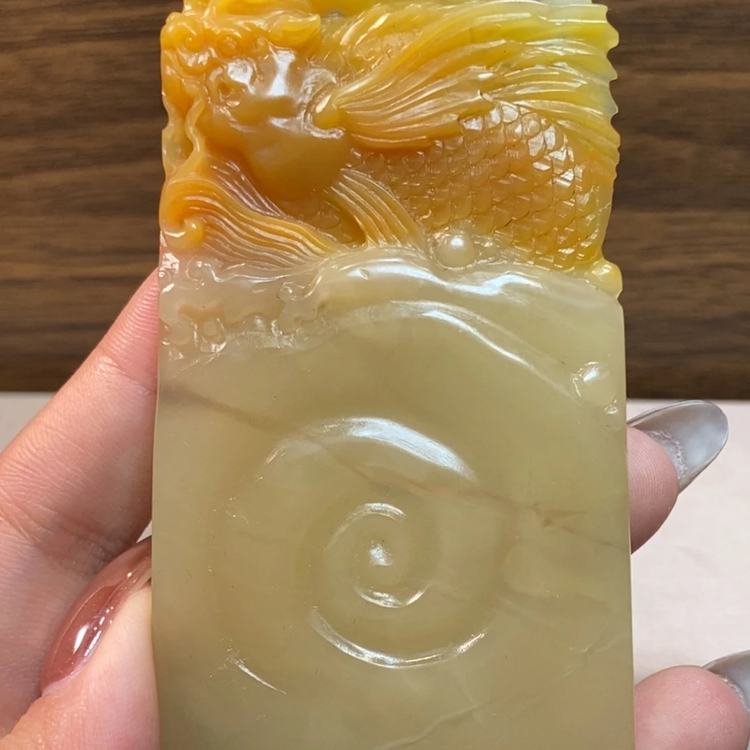 寿山石印石二号矿龙鱼手牌 4.5/0.7/10.5