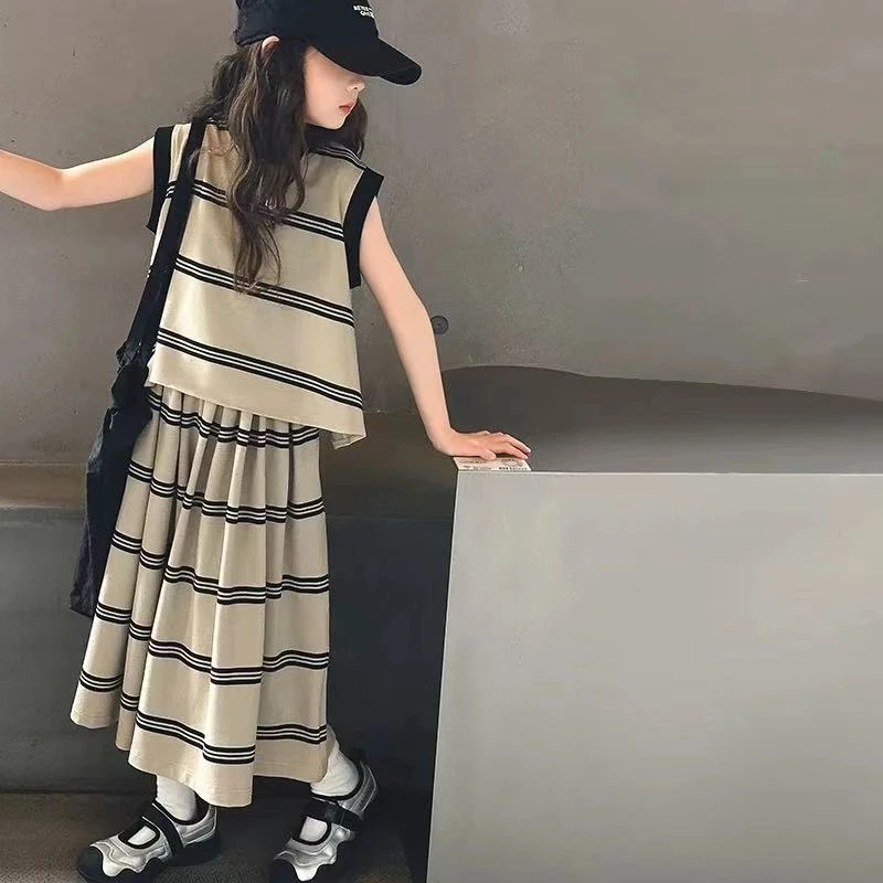 洋气男童女童韩版时尚洋气日常百搭宽松夏季套装不对称条纹图片款