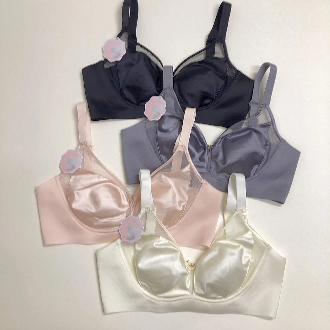 康舒美8613软钢圈文胸BC超薄兔耳花瓣杯无侧骨大胸显小内衣三扣