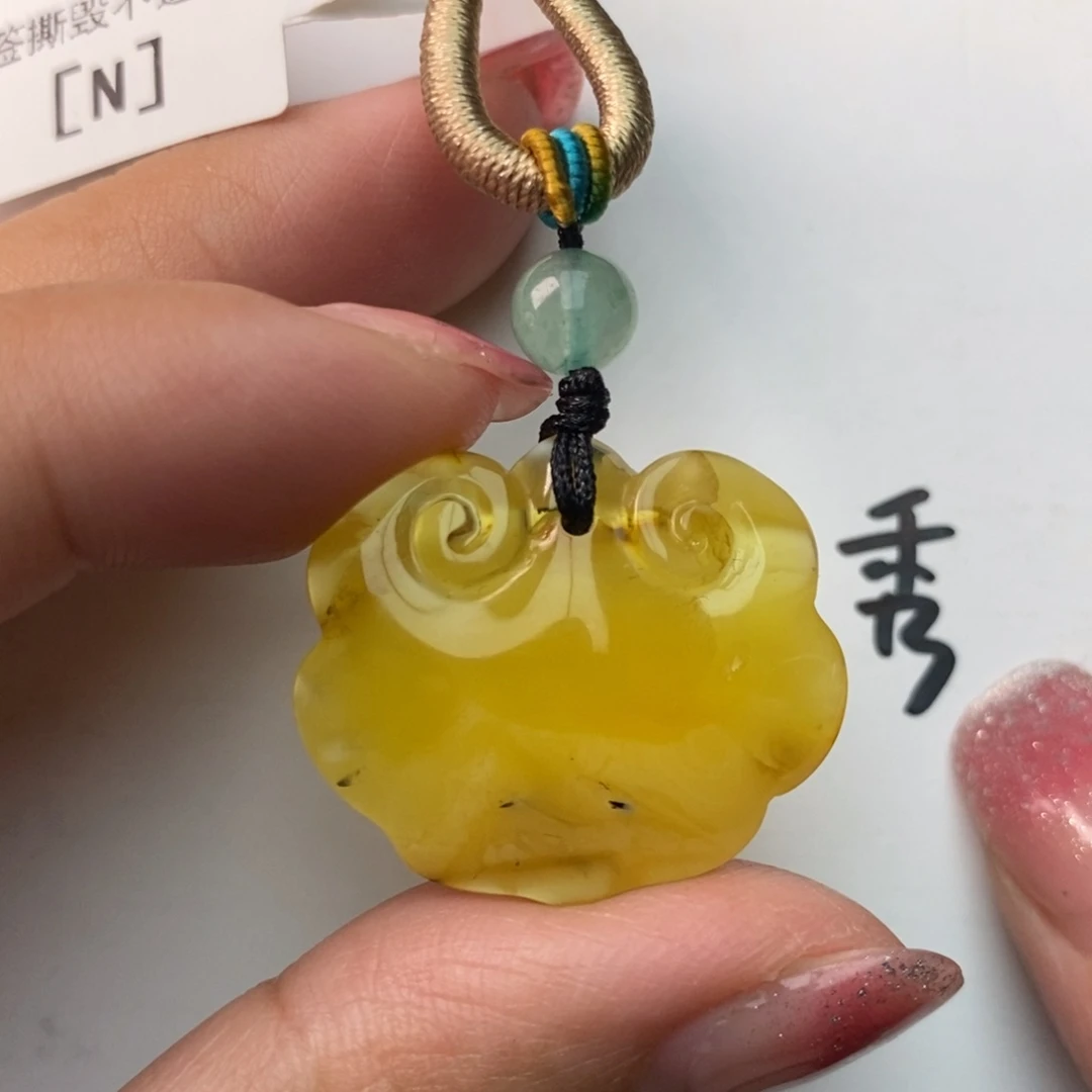 琥珀珠宝奇石未镶嵌