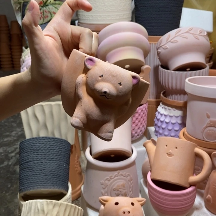 11×8彩绘小熊盆 粗陶1个