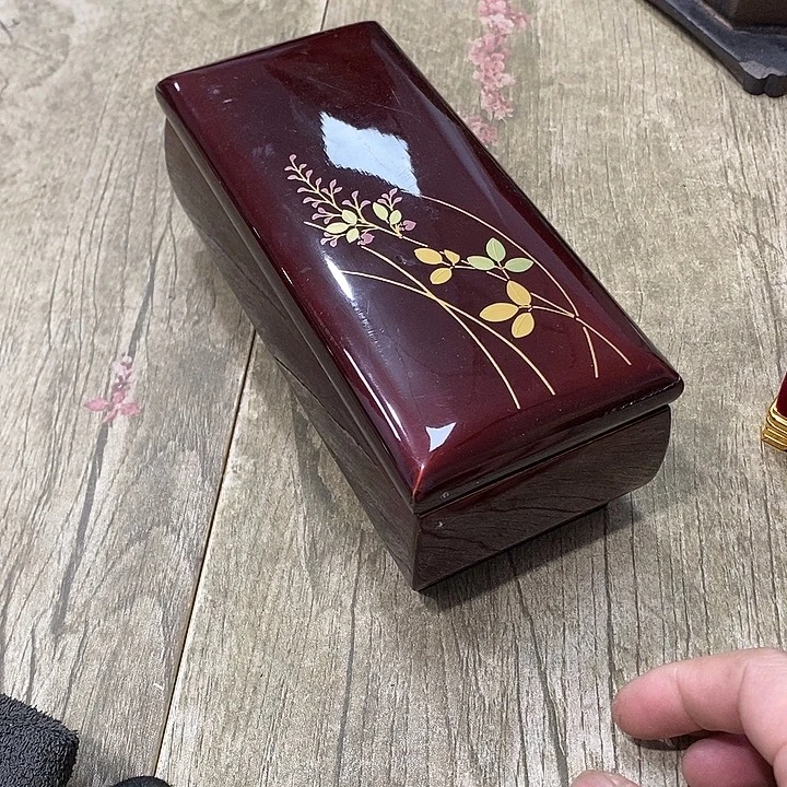漆盒子哈哈哈哈哈哈哈哈