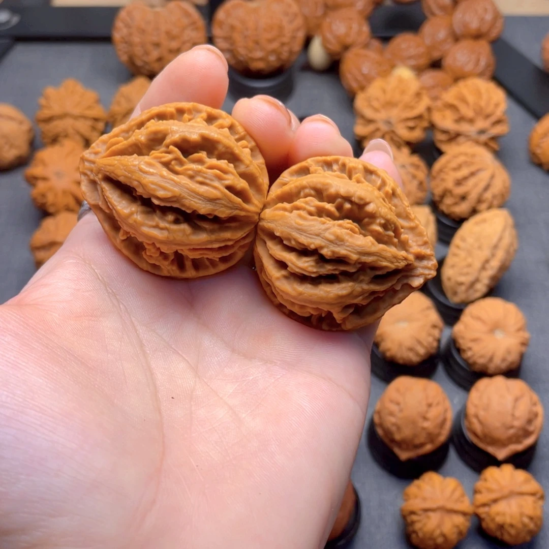 核桃文玩把件粗筋大桃心