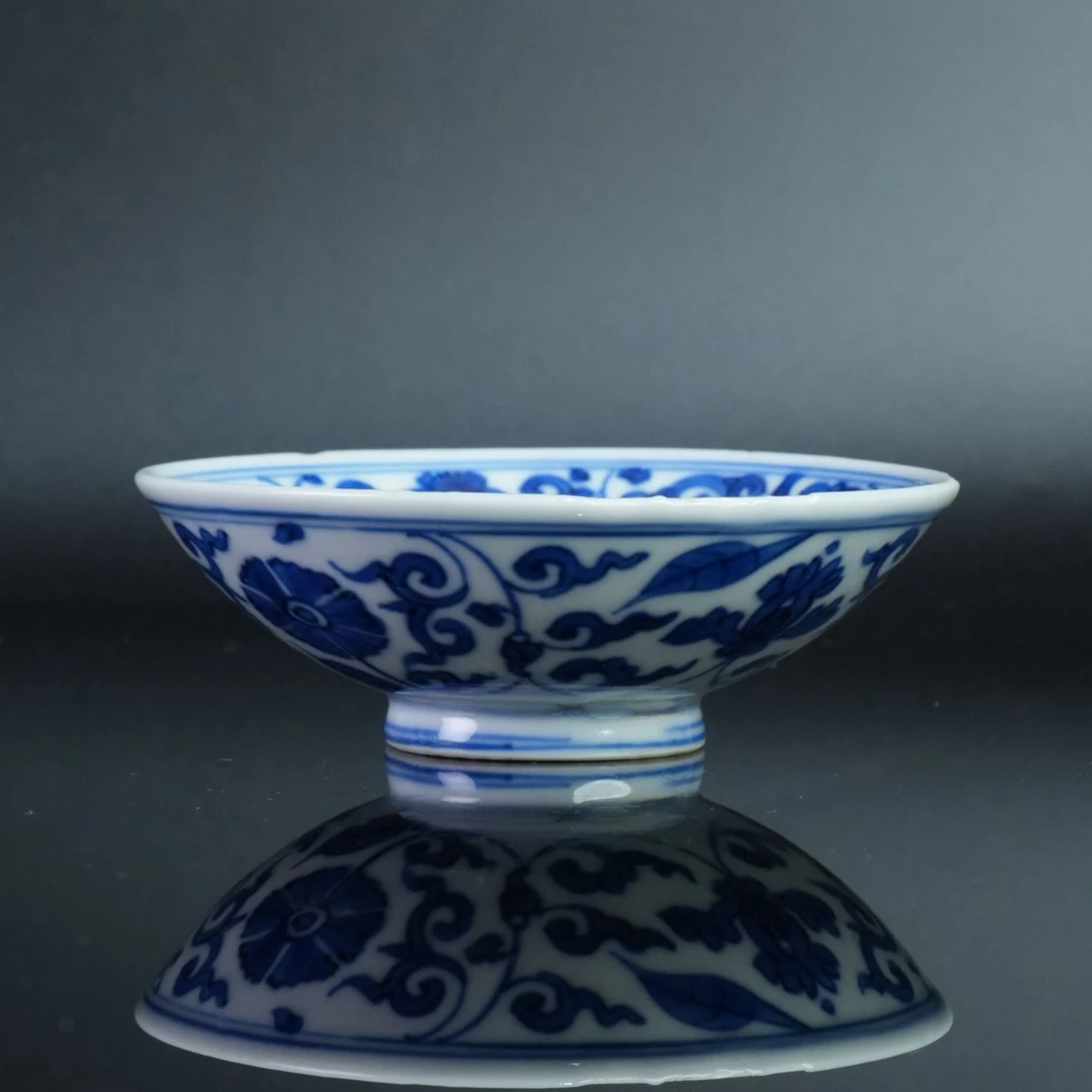 lot14162 4370 明嘉靖 青花缠枝莲纹茶盏 H:3 D:9.8