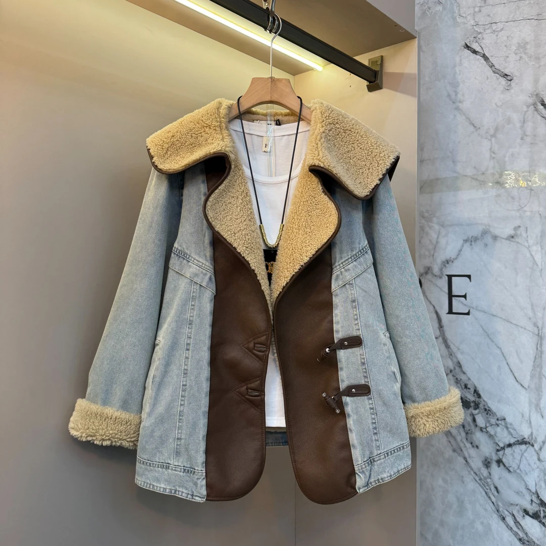2025冬韩系时尚欧货拼pu皮牛仔翻领加棉胖mm洋气保暖外套8736