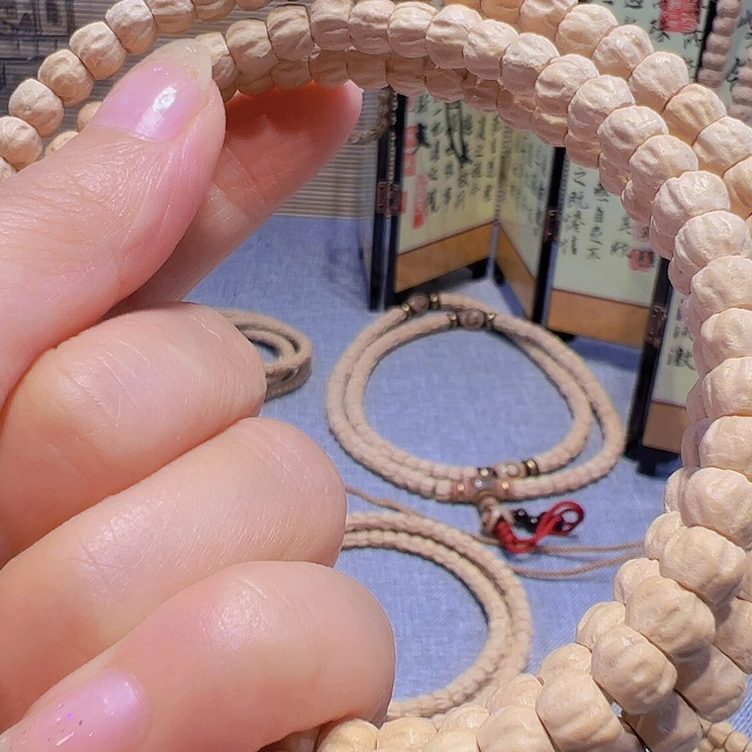 柏香籽/百香籽吊坠L****?