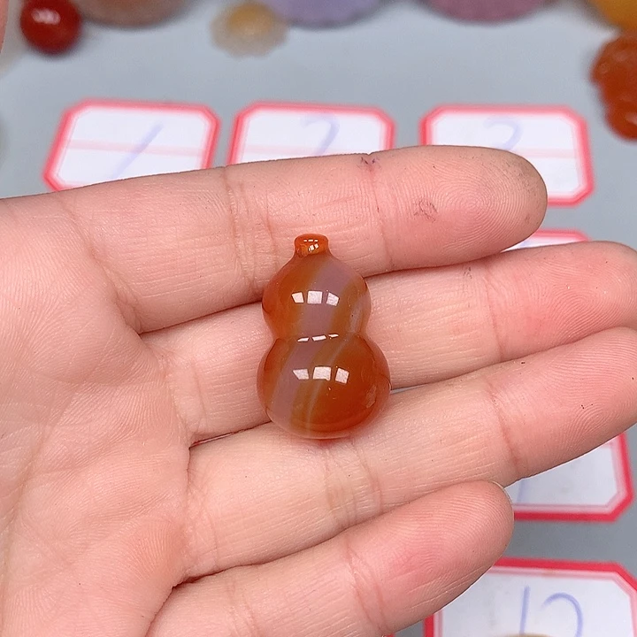 B***.未镶嵌颈饰玛瑙/玉髓