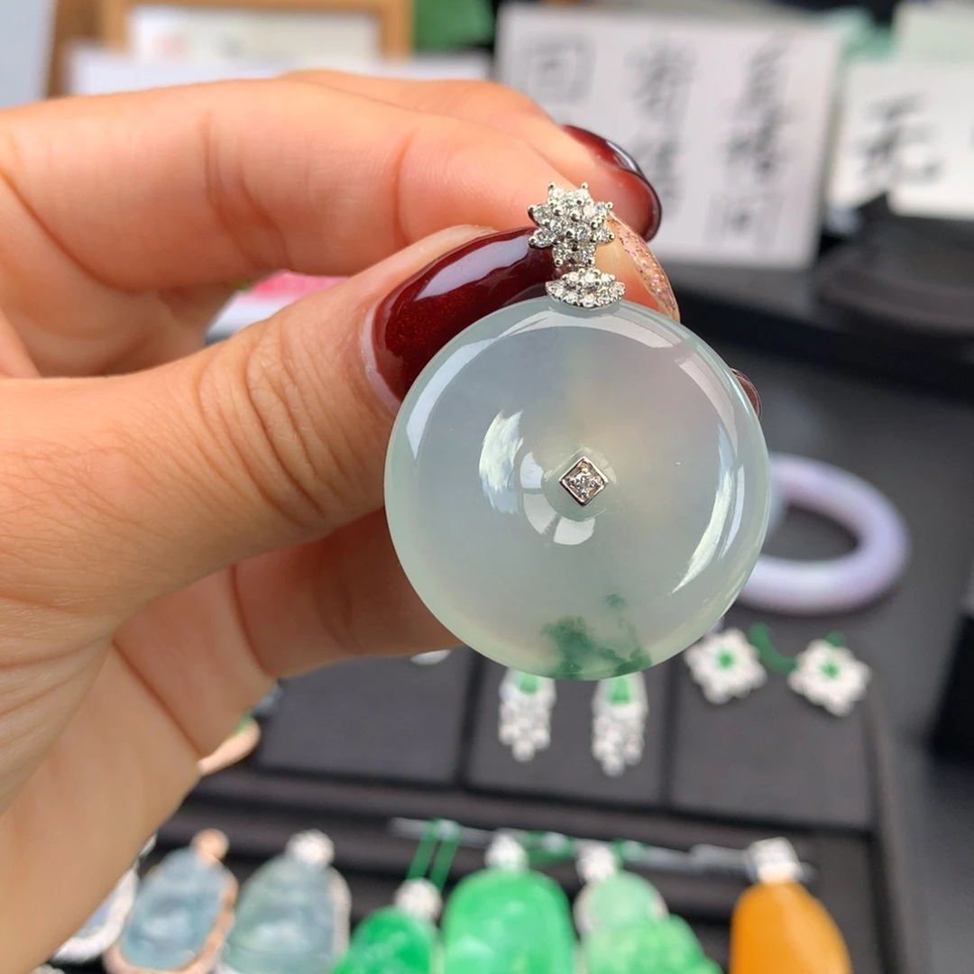 翡翠未镶嵌颈饰冰胶飘花平安扣吊坠（买断价7410）