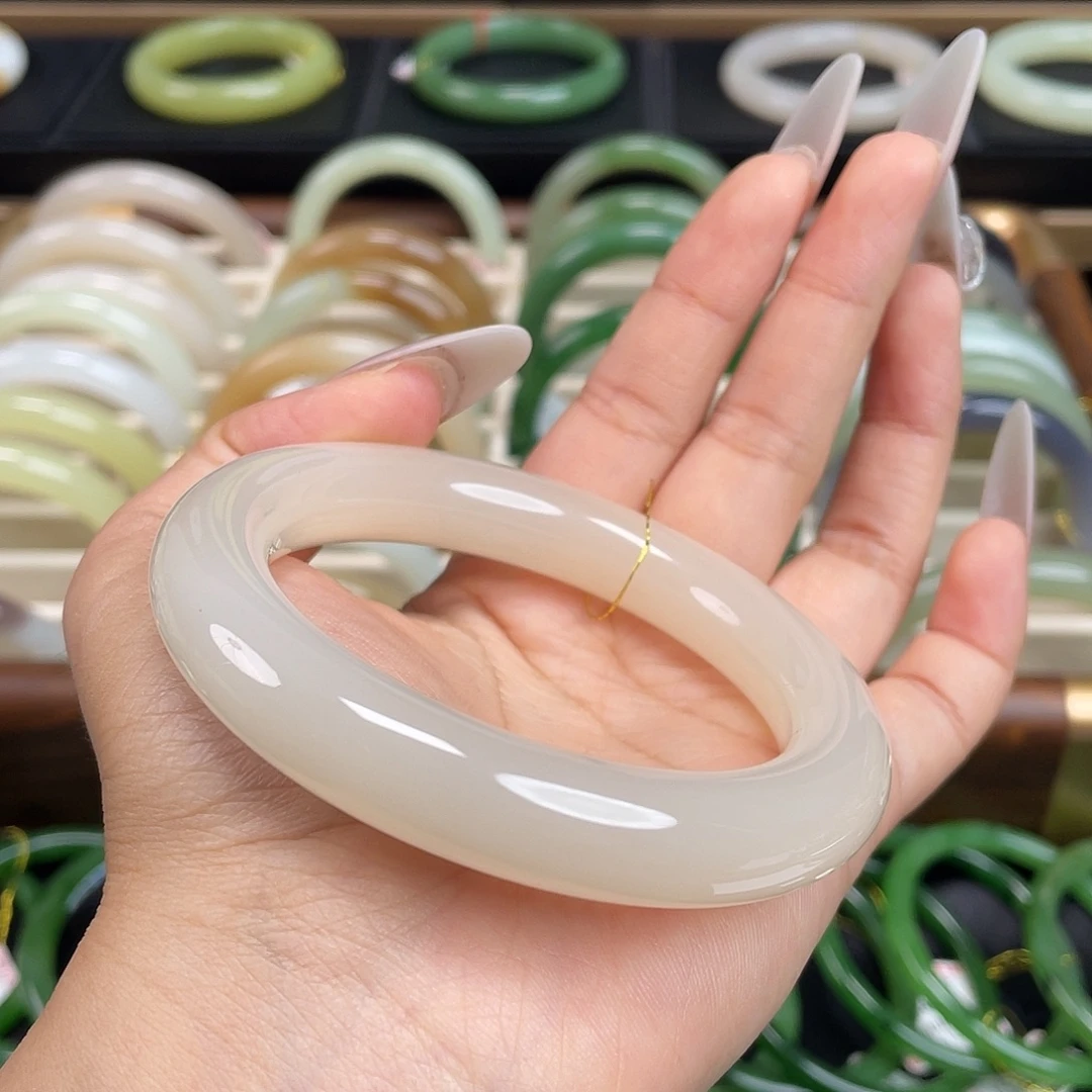 和田玉未镶嵌手镯浓藕粉！56