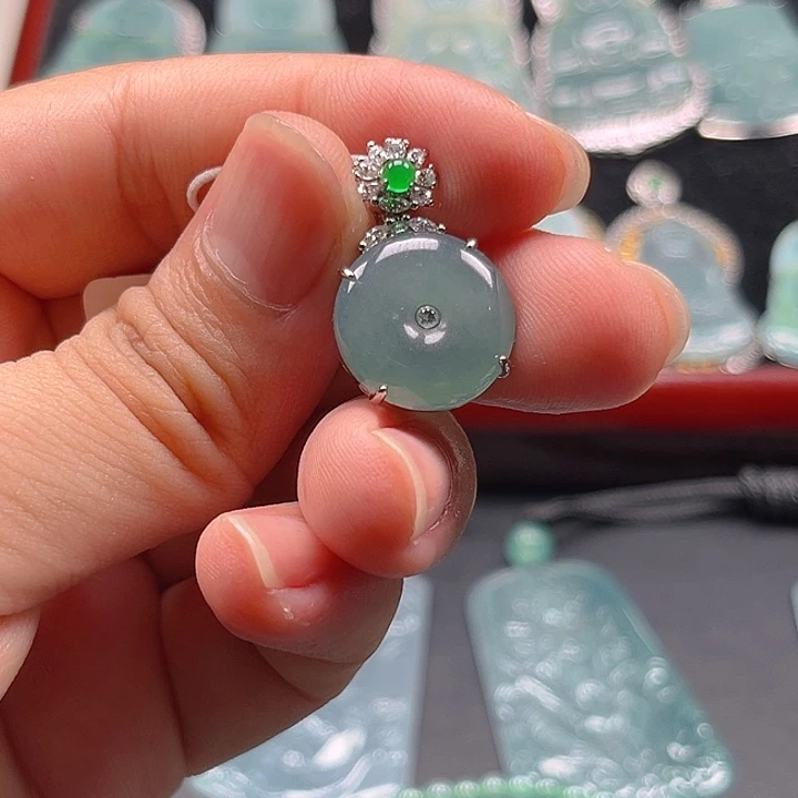 翡翠未镶嵌颈饰1，