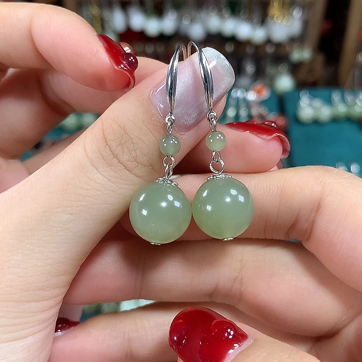 和田玉银S925镶嵌耳饰天然卡12mm左右冰晴水