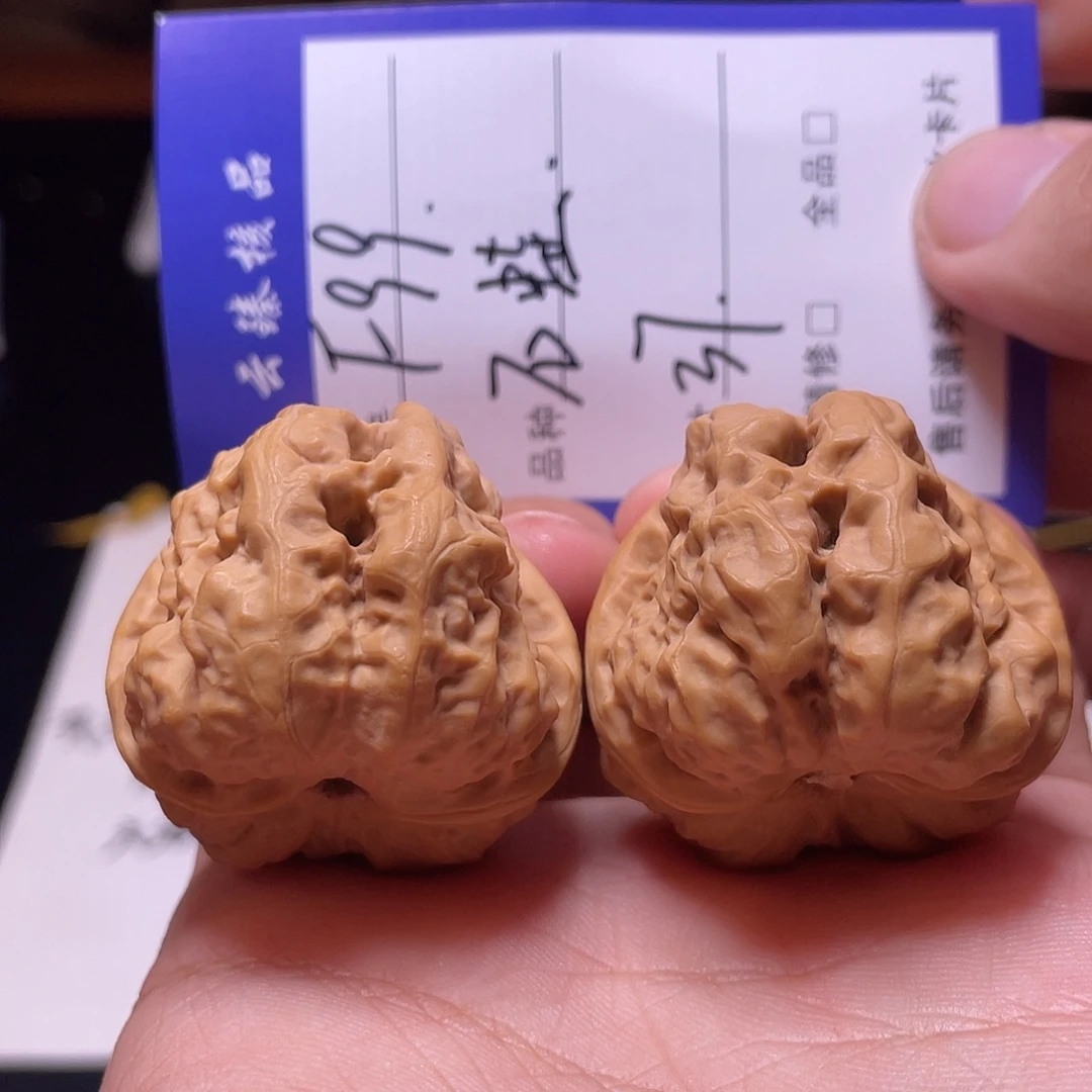 文玩核桃吊坠文玩