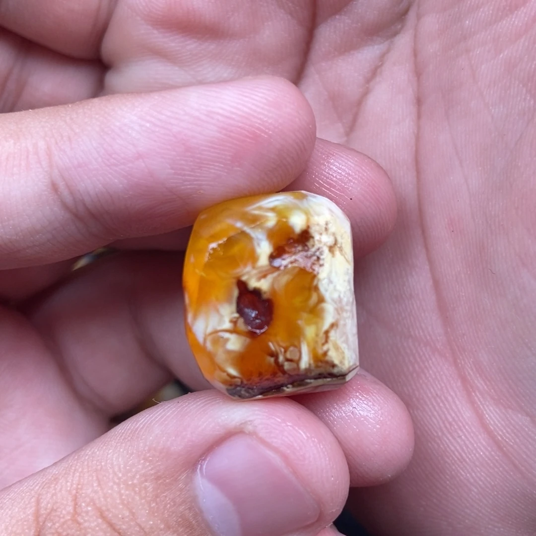 ****-定制琥珀未镶嵌定制