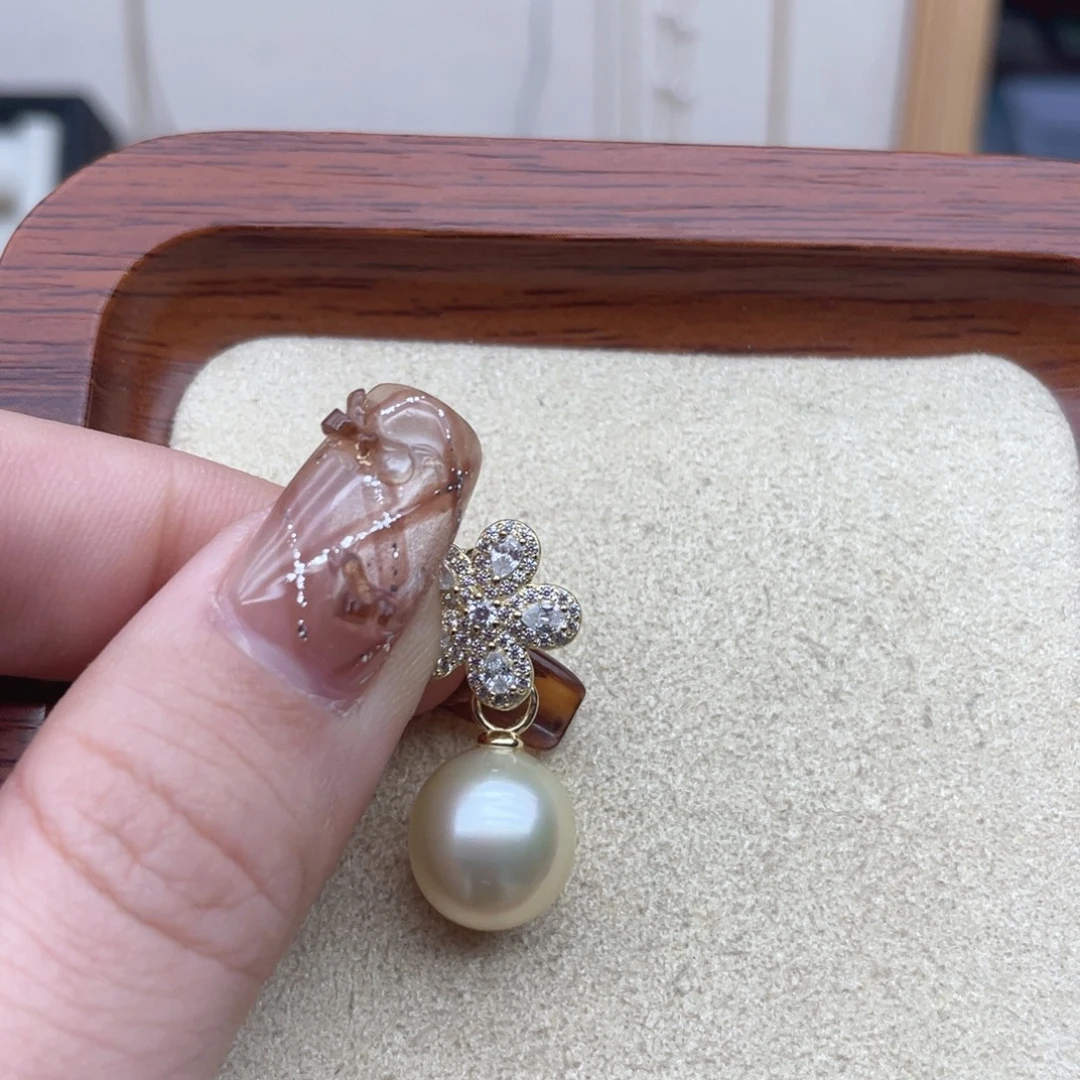 颈饰银S925镶嵌海水珍珠H69