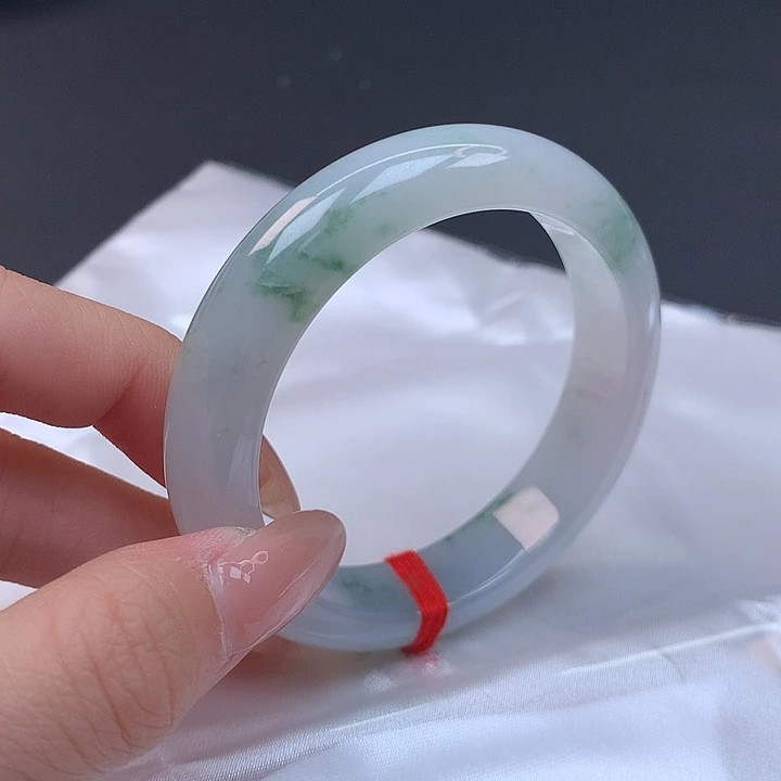 翡翠未镶嵌手镯52