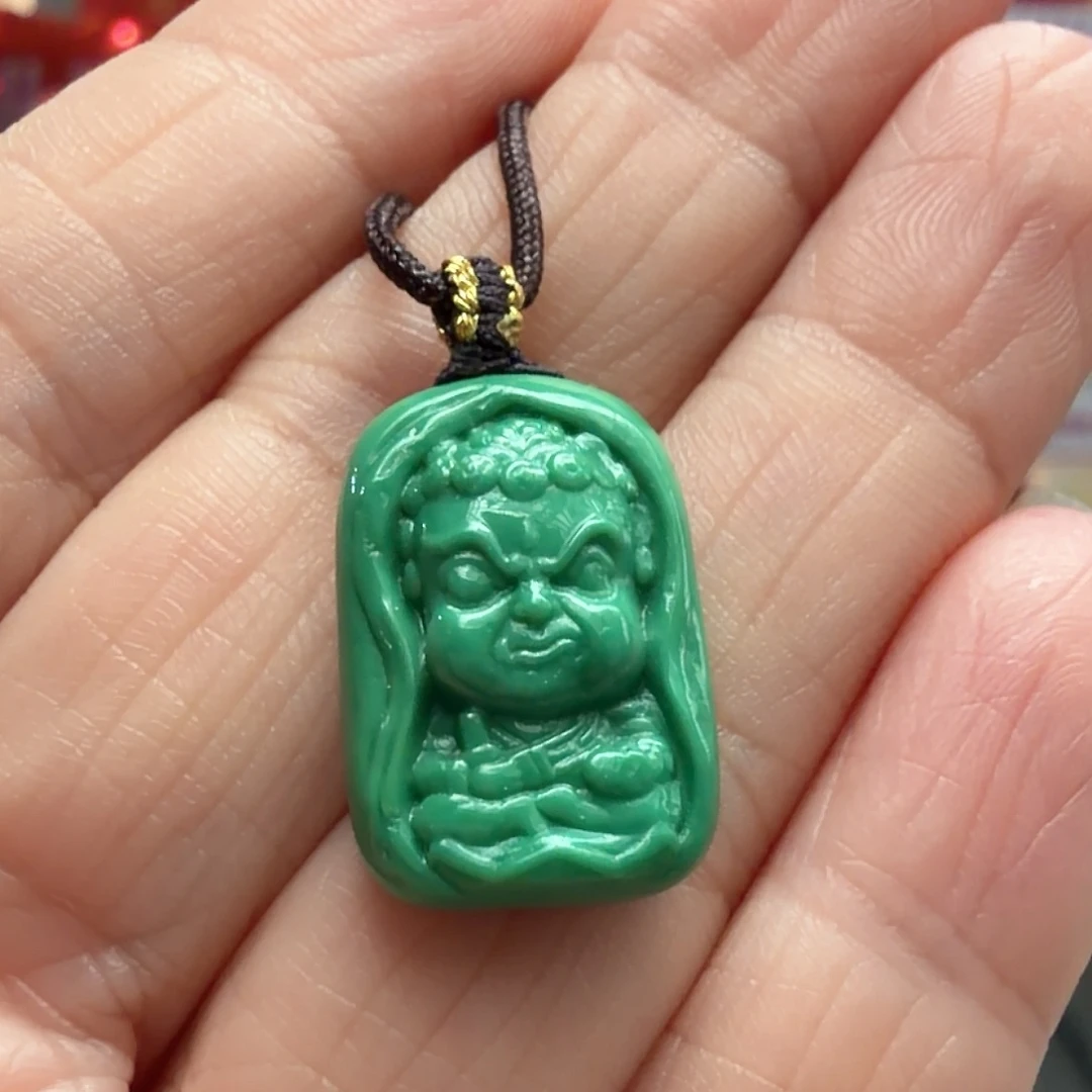 绿松石未镶嵌颈饰