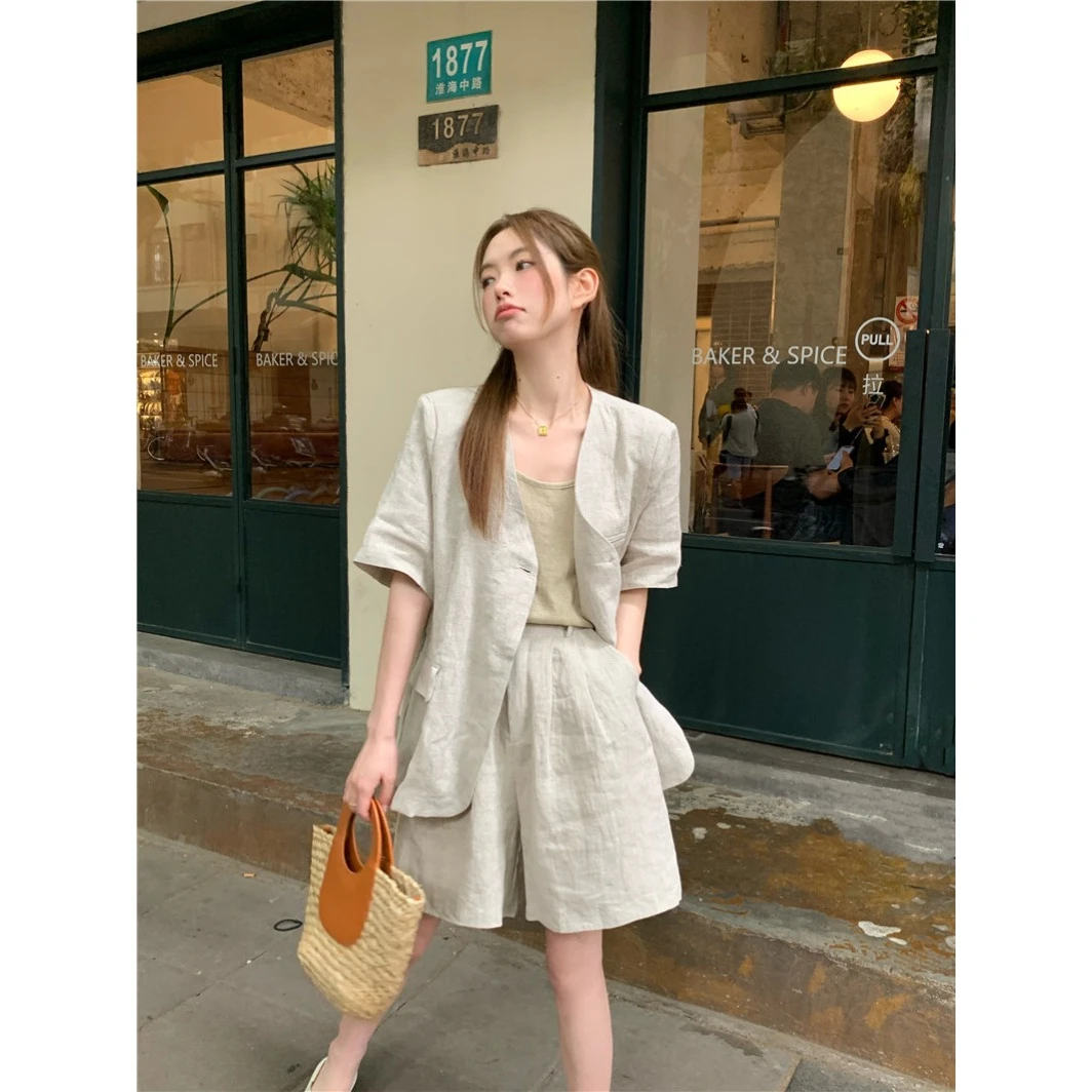 韩版短袖外套套装女时尚百搭小众设计感高腰显瘦阔腿短裤子两件套