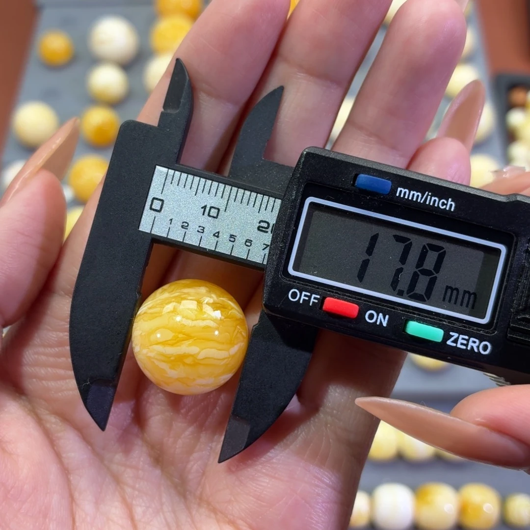 琥珀未镶嵌裸石微瑕圆珠