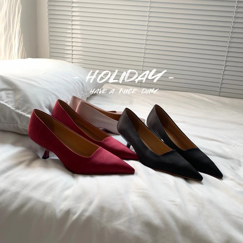 宋熙熙2025春夏新款法式尖头细跟单鞋女浅口百搭真皮高跟鞋
