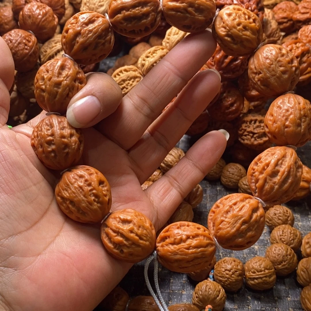 文玩核桃吊坠粗筋