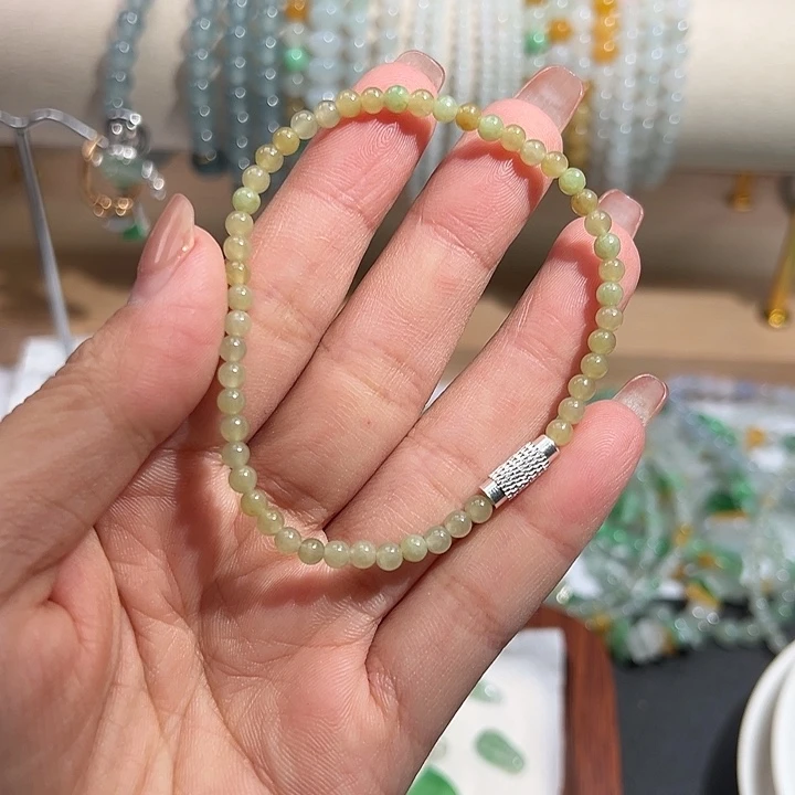翡翠未镶嵌手链翡翠材质
