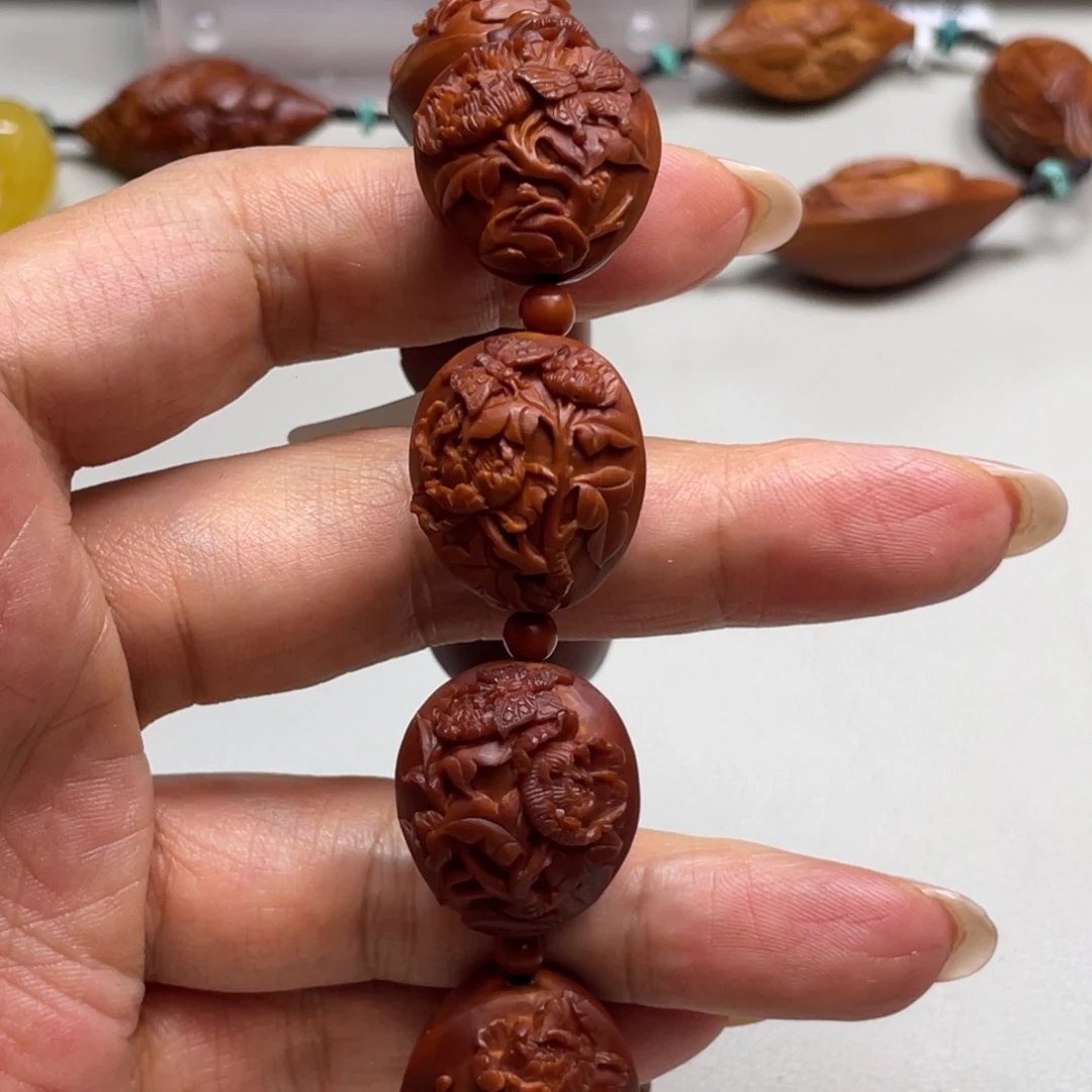 橄榄核吊坠蝶恋花手串