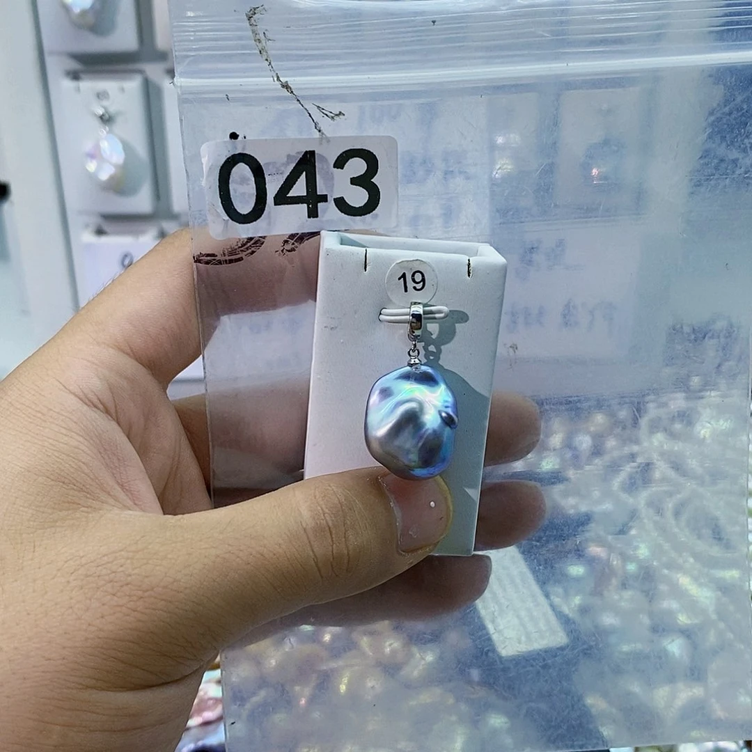 淡水珍珠合金颈饰