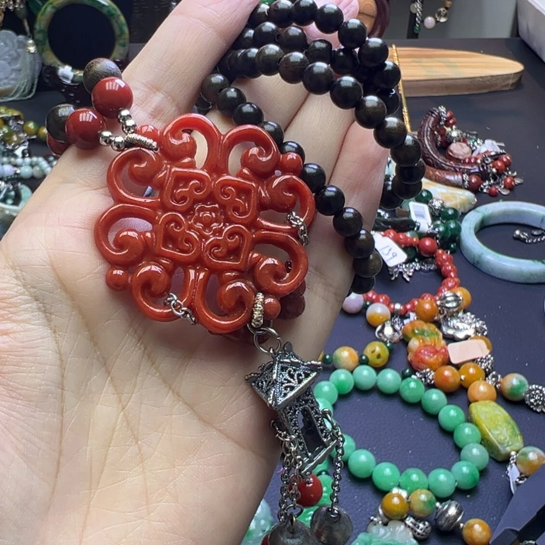 慕***川未镶嵌手链翡翠159