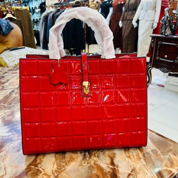 Patinna红色女士大气新娘