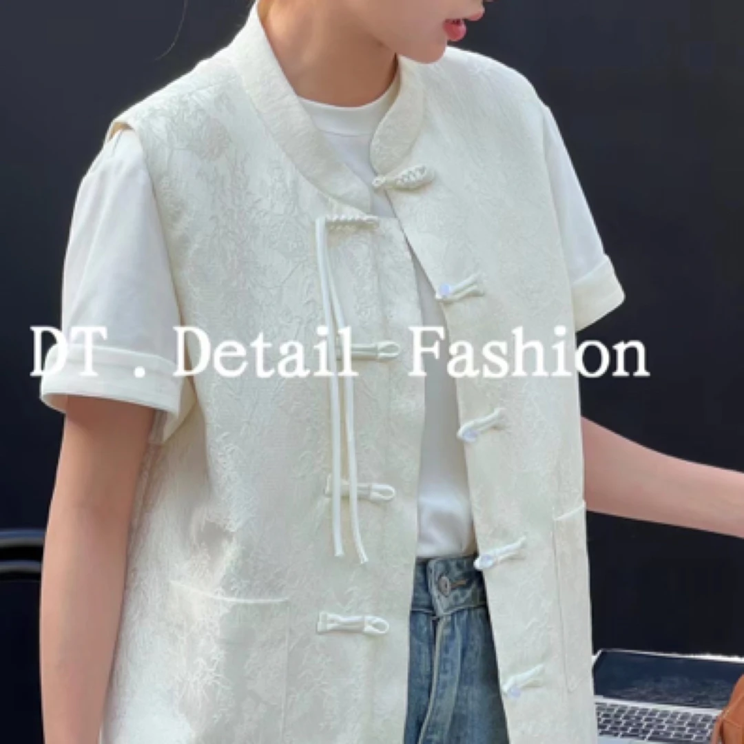 2025新中式春秋新款复古盘扣提花缎面马甲背心外套宽松显瘦女
