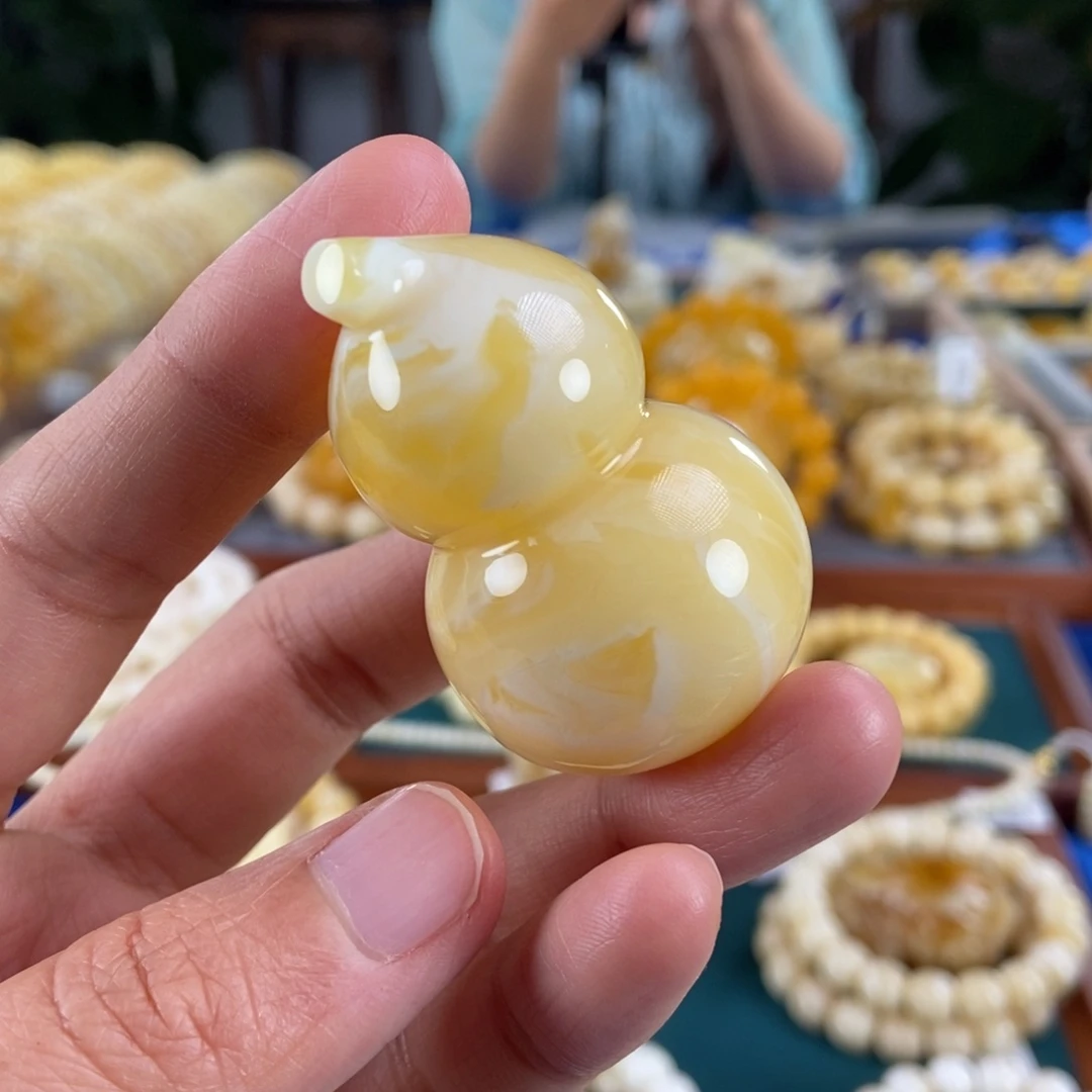 琥珀未镶嵌珠宝奇石24.8白蜡妖花葫芦