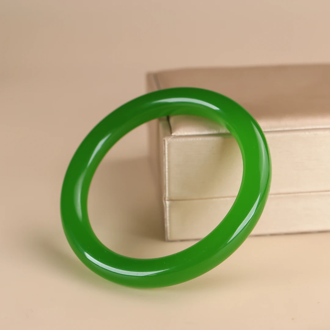 精美苹果绿圆条美人镯