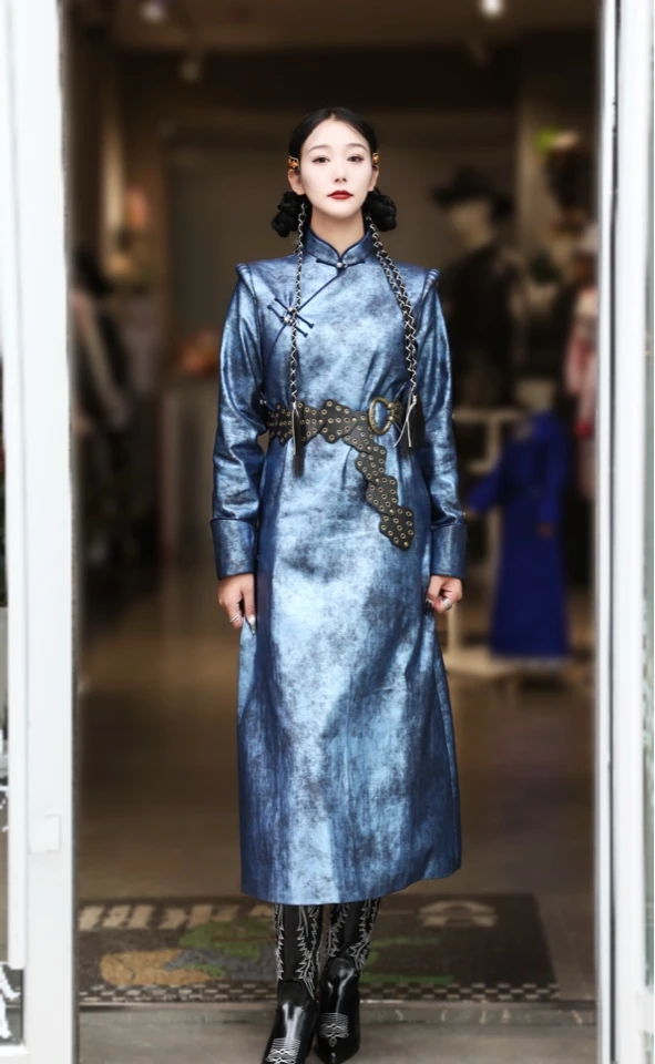 微瑕 蓝色长袍福利价