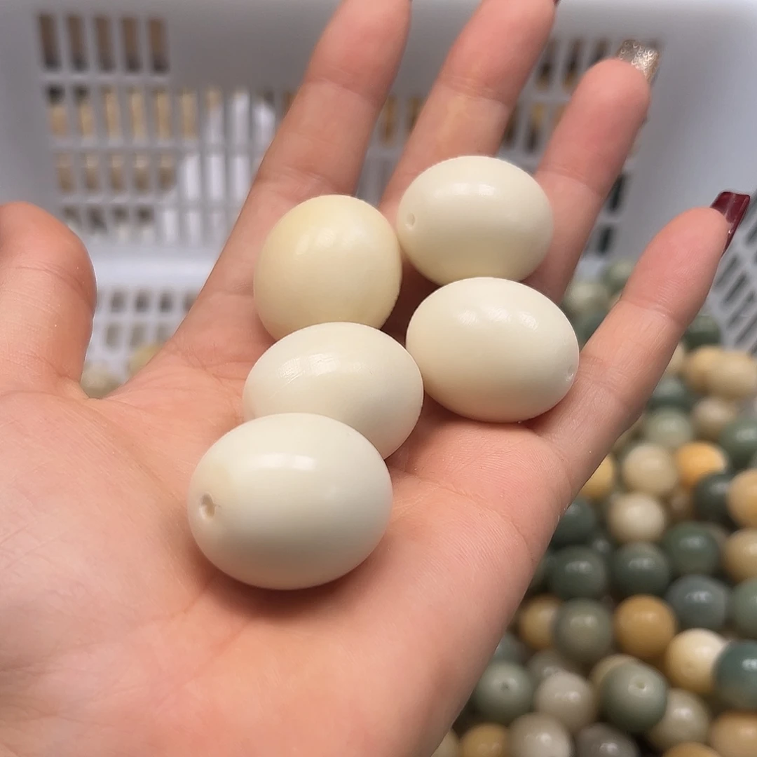 手串菩提根/象牙果瑕疵牙果鹅蛋5颗卡29左右有裂