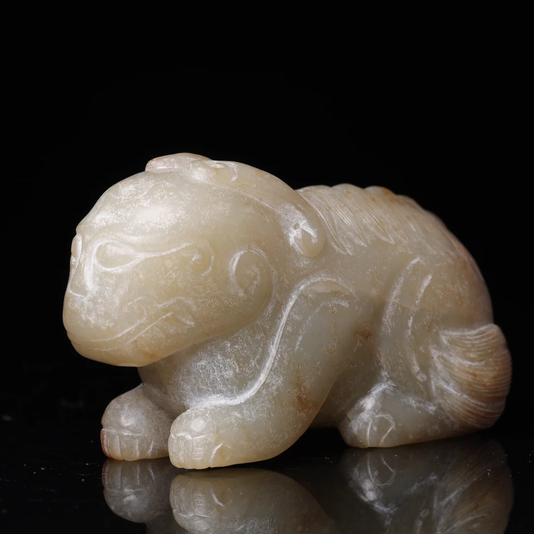 明代和田玉瑞兽摆件